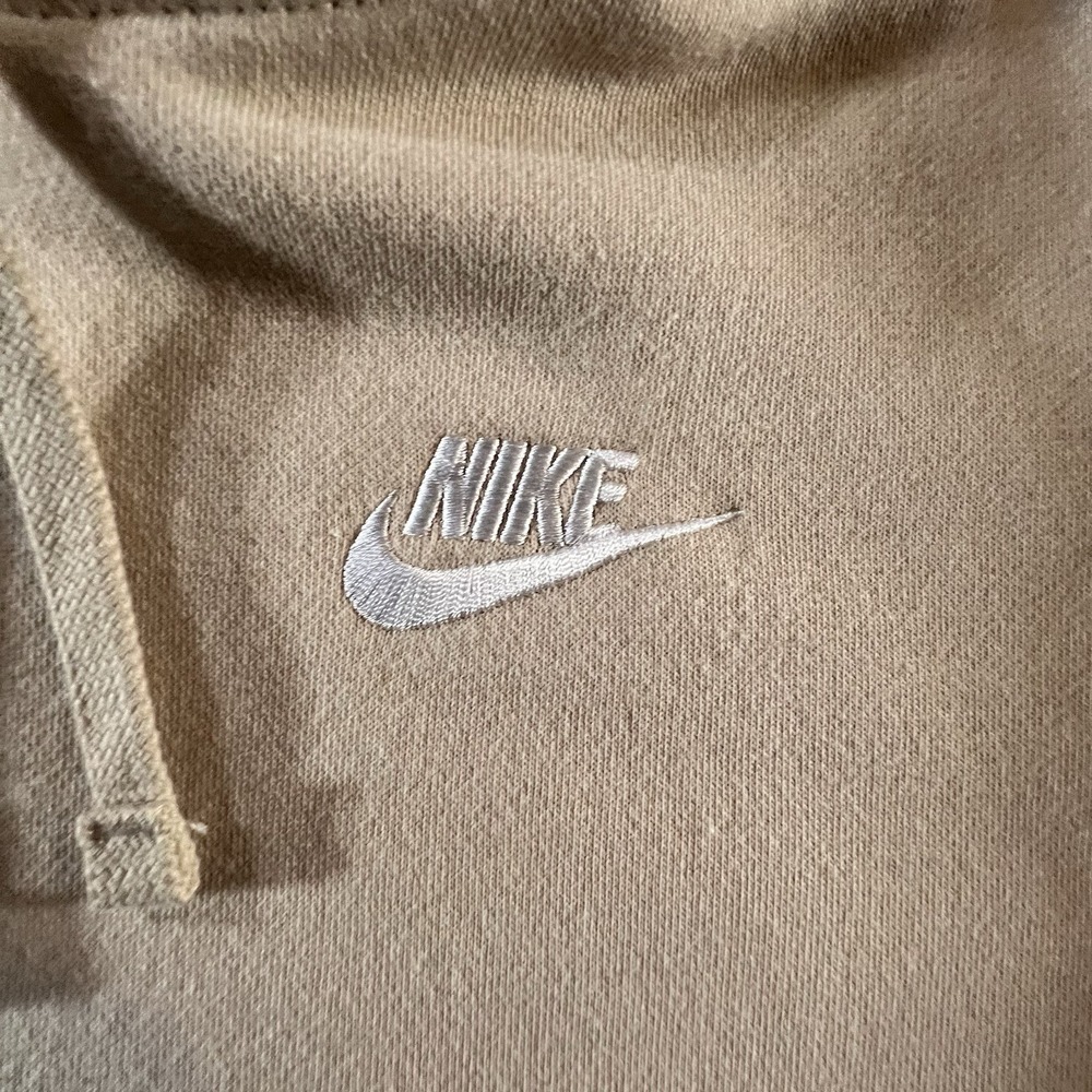 Nike Club Fleece Hoodie Beige Pullover Sweatshirt XS‎ Kangaroo Pocket Logo - Picture 3 of 9